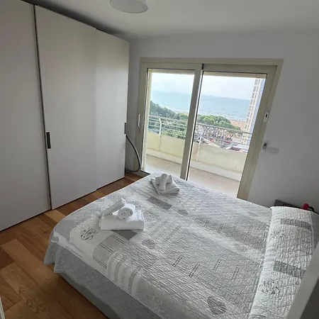 Torre Shiva Apartment *